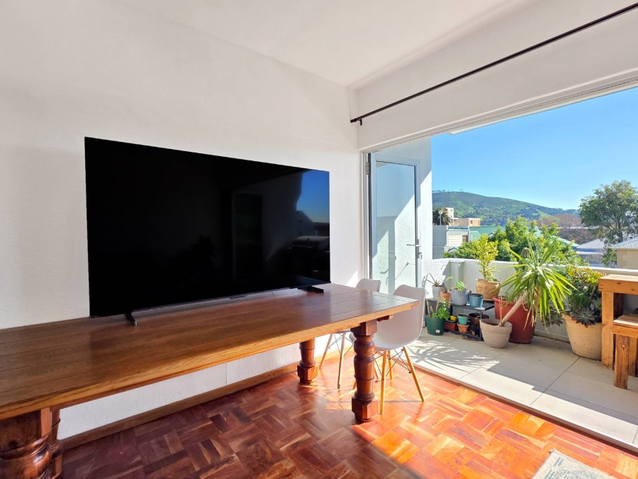 2 Bedroom Property for Sale in Oranjezicht Western Cape